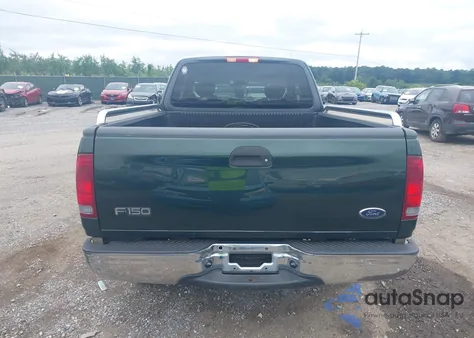 2002 Ford F150 из США, поврежденный, VIN 1FTRX18W02KA29930